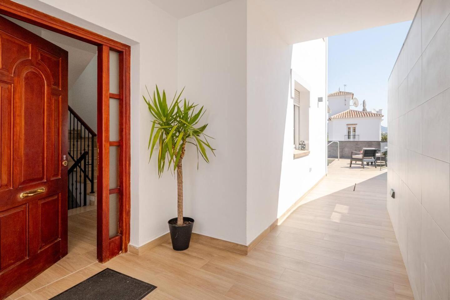 Villa Antonia Mar - Private & Heated Pool - Punta Lara Nerja Εξωτερικό φωτογραφία